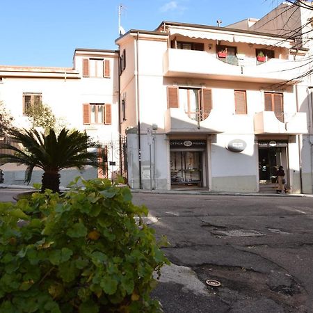 B&B Le Due Isole Нуоро Экстерьер фото