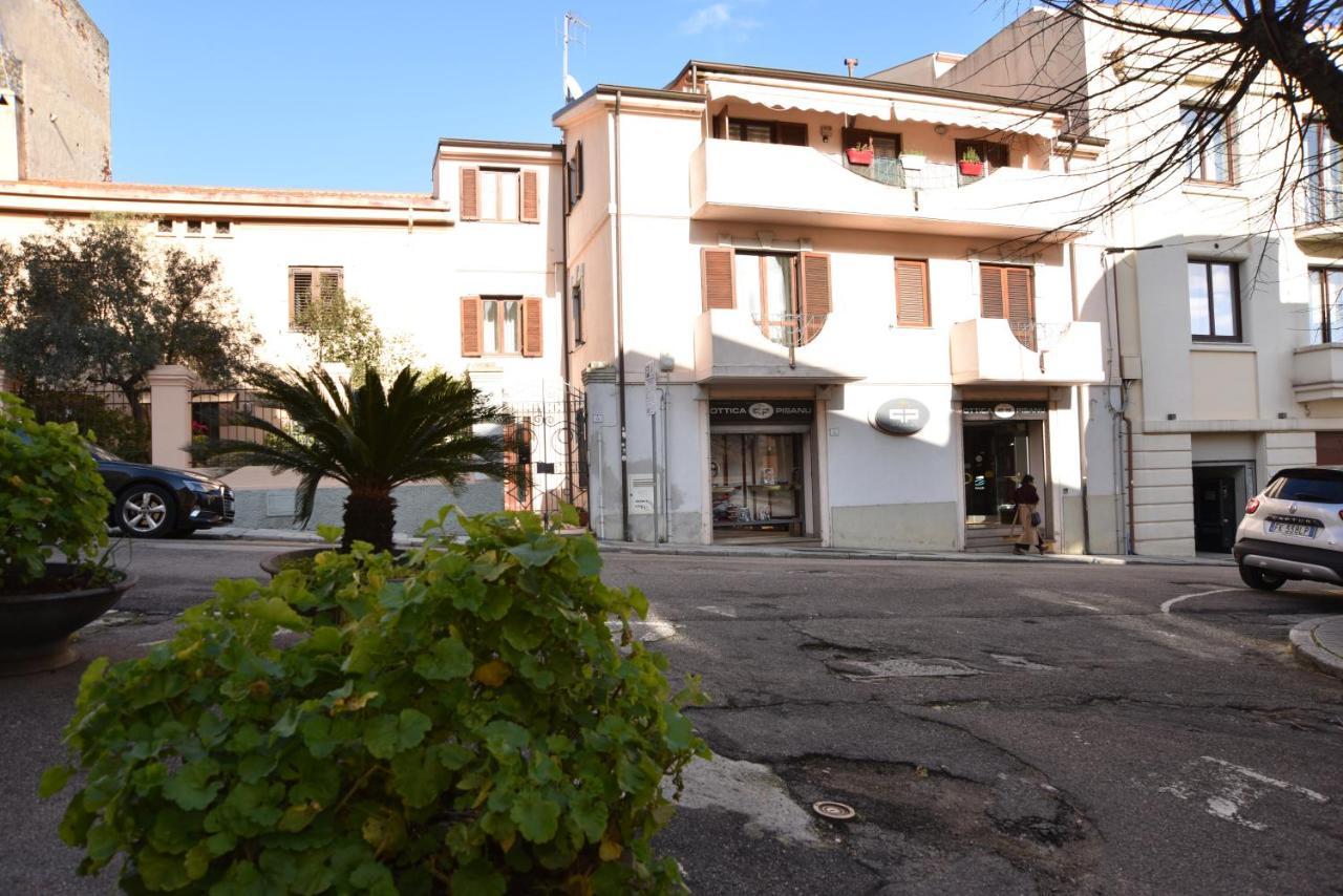 B&B Le Due Isole Нуоро Экстерьер фото
